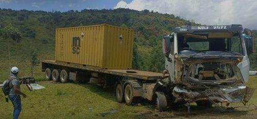 The lorry involved in the accident on the Nakuru–Nairobi Highway. PHOTO/@fourtheyenews/X