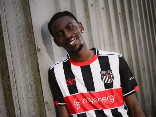 Clarke Oduor after joining Grimsby Town. PHOTO/@officialgtfc/X