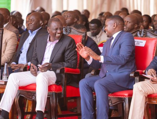 William Ruto and Meru Governor at St. Mary’s AIPCA Kathelwa Church in Meru. PHOTO/https://www.facebook.com/William Samoei Ruto