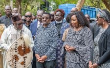 Governor Lusaka leads Bukusu elders in performing rituals at Raila’s grave
