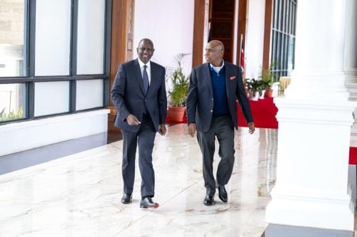 President William together together with Gidoen Moi at statehouse. PHOTO//https://www.facebook.com/photo/?fbid=1404037695064126&set=pcb.1404038971730665