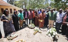 Uhuru visits Raila Odinga’s grave in Bondo on Mashujaa Day