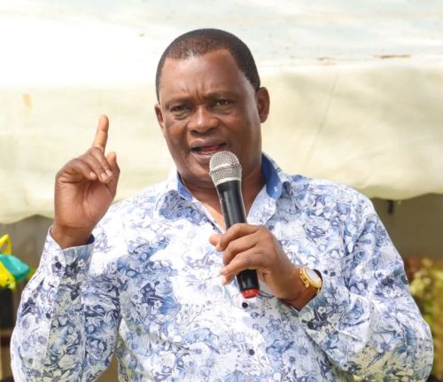 Former Public Service CS Justin Muturi speaks to the media during a past presser. PHOTO/https://www.facebook.com/justinbmuturi