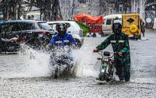 Kenya Met warns of heavy rains as storm Chenge moves toward East African coast