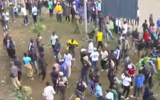 Kondele locals brave morning cold to wait for Raila’s body