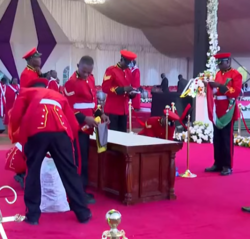 KDF officers doing final preparations before the arrival of Raila's body. PHOTO//Screengrab by People Daily
