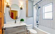 5 simple ways to keep your bathroom clean and fresh