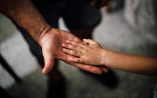Why men should think twice before becoming fathers in old