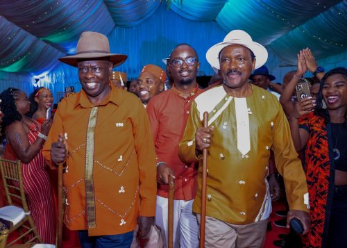 Kalonzo Musyoka and Rigathi Gachagua during the Ngema feat, PHOTO//https://www.facebook.com/photo?fbid=1354955166419409&set=pb.100057148162198.-2207520000
