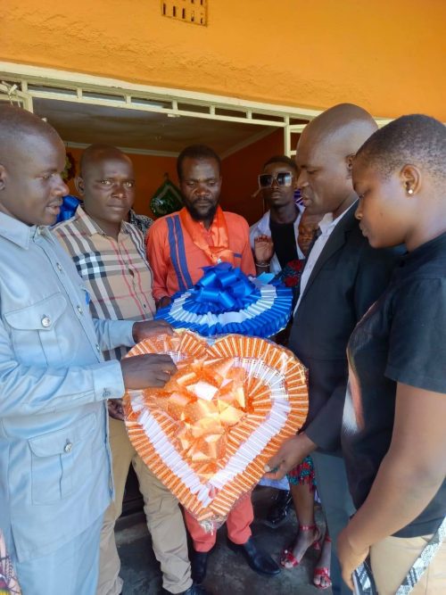 A photo of Nuru Okanga at the Kang'o Ka Jaramogi mausoleum. PHOTO//https://www.facebook.com/photo?fbid=798754182963215&set=pb.100084859213350.-2207520000