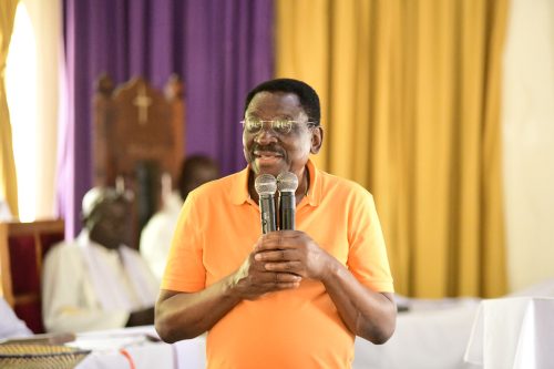 James Orengo addressing parishioners at St Luke Okoyo ACK Church in Central Alego.PHOTO/https://www.facebook.com/share/1DPhgyyX4q/