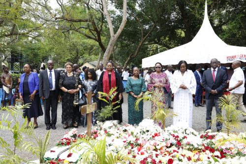 Martha Koome, Ida Odinga and other judicial leaders stand beside Raila Odinga’s grave in Bondo. PHOTO/@CJMarthaKoome/X