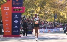 Hellen Obiri shatters course record to win women's New York