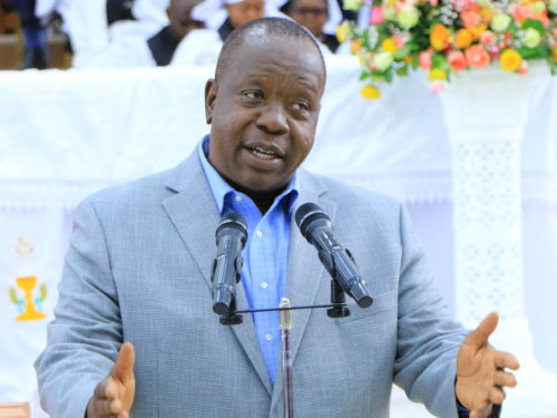 Fred Matiang’i addressing congregants during the thanksgiving service at St. Peters Cathedral in Kenol, Murang’a South, on Sunday, November 30, 2025. PHOTO/@RealMatiangi/X