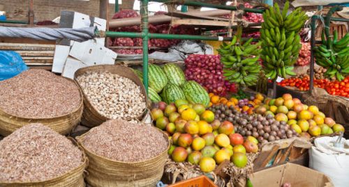 Market detail with fruit and vegetables: Image used for represenattion purposes only: PHOTO/Pexels