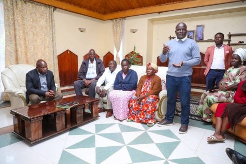 Jirongo's area MCA speaking after the Governor Fernandes Barasa's visit to console with the family. PHOTO//https://www.facebook.com/photo?fbid=1312398414026311&set=pcb.1312399290692890