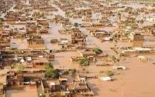 South Sudanese fight worsening floods to save land