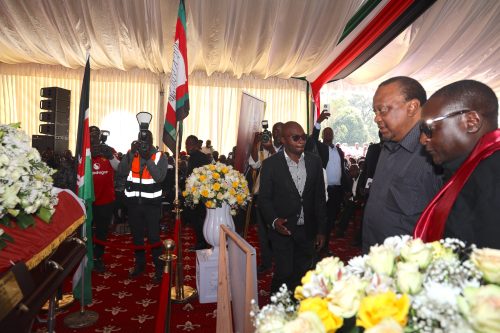 Retired President Uhuru Kenyatta pays his final respects to the late Cyrus Jirongo in Lumakanda, Kakamega County, on Tuesday, December 30, 2025. PHOTO/@4thPresidentKE/X