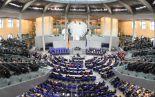 Germany votes to bring in voluntary military service programme for 18-year-olds