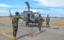 CDF Kahariri visits Manda Bay, engages KDF personnel