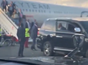 An SUV waiting for a dignitary at the airport. PHOTO/Screengrab by People Daily Digital