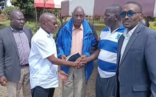 Khalwale visits Jirongo’s rural home a day after his death