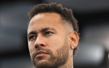 Neymar set to undergo knee surgery