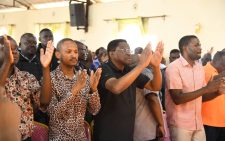 Orengo, Sifuna and ODM rebels attend church service in Kawangware