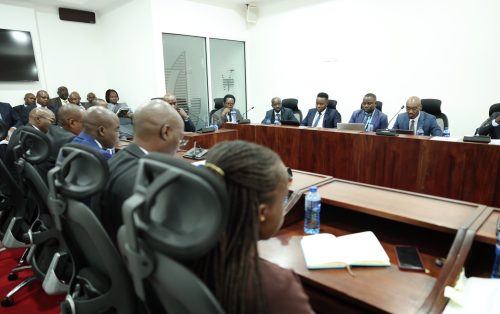 Senate County Public Investment and Special Funds Committee and county officials during the meeting. PHOTO/https://www.facebook.com/Parliament of Kenya