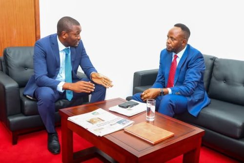 Trans Nzoia Governor George Natembeya and Nairobi Senator Edwin Sifuna in a meeting.PHOTO/https://web.facebook.com/NatembeyaMashinani.