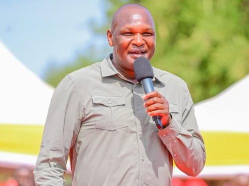 President William Ruto's aide Farouk Kibet addressing residents during an Empowerment forum at Kisuluni Chief's Camp, Kikumbulyu North Ward, Kibwezi West, Makueni County on Saturday, January 31, 2026. PHOTO/https://web.facebook.com/farouk.t.kibet/