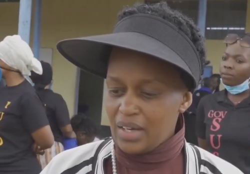 Anne Gatika, wife of the late Samuel Karioki, speaks at the Gilgil morgue. PHOTO/Screengrab by People Daily Digital from a Citizen TV video.