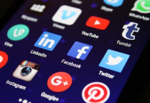 A Phone screen showing social media apps.This picture is used to illustrate the story.PHOTO/Pexels