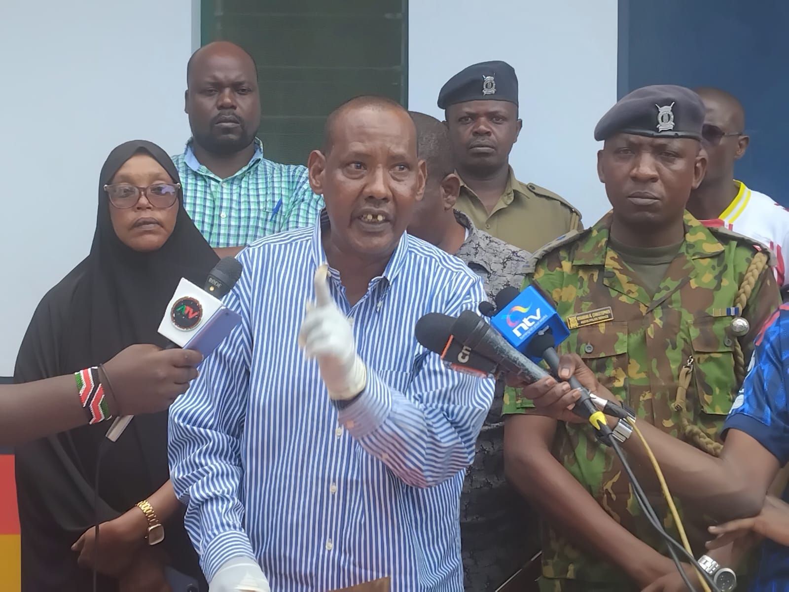 Coast Regional Police Commander Ali Nuno speaks to the press. PHOTO/https://www.facebook.com/Harrison Kazungu