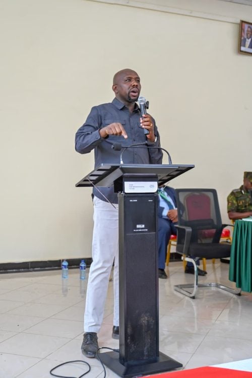 Interior Cabinet Secretary Kipchumba Murkomen addressing a gathering in Naivasha on Wednesday, February 18, 2026. PHOTO/https://web.facebook.com/OnesimusKipchumbaMurkomen