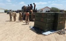US delivers heavy weapons to Somali forces