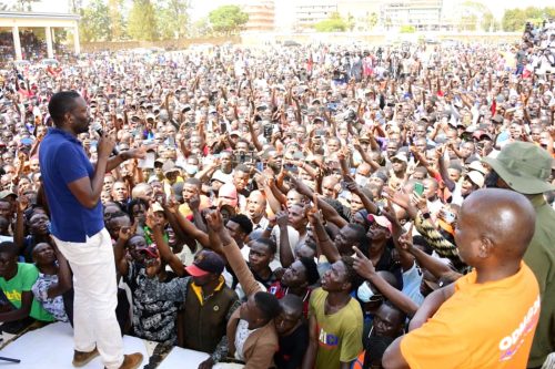 Edwin Sifuna addresses ODM supporters during a Linda Mwanachi tour in Busia. PHOTO/@edwinsifuna/X
