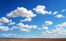 What qualifies as a heat wave in Kenya