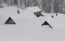 Rescuers blame weather and underprepared skiers for rise in Alps