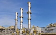 Iran hits Kuwaiti oil refinery as Israel renews attacks on Tehran