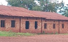 Parents slam deplorable state of classrooms at Karima Comprehensive School