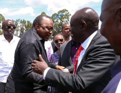 Fourth President of Kenya Uhuru Kenyatta sharing light moments with the former deputy president Rigathi Gachagua. PHOTO/Screengrab by People Daily Digital