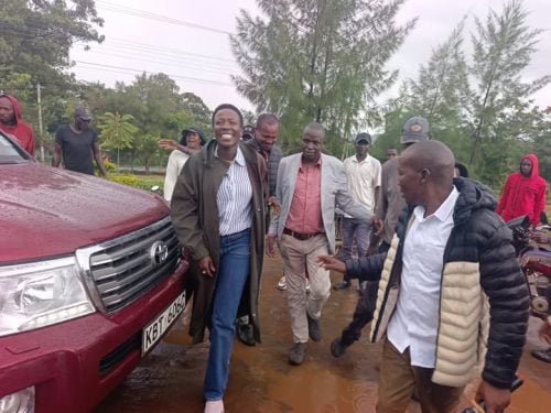Chepkirui Kones is currently heading to IEBC Bomet region for verification as a voter of Bomet Municipal Hall in Bomet town