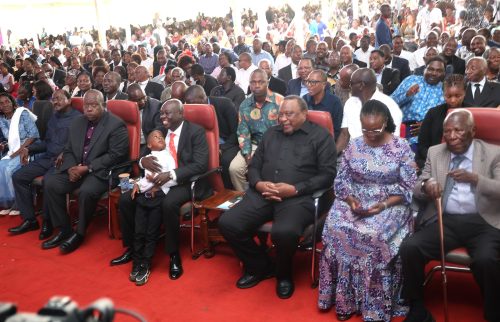 Uhuru Kenyatta and other leaders attending the burial of former Kirinyaga Senator David Karaba. PHOTO/@skmusyoka/X