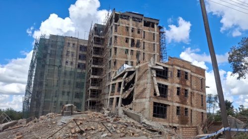 The collapsed building in Kajiado County. PHOTO/@KenyaRedCross/X