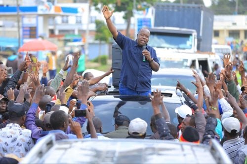 Jubilee Deputy Party Leader and 2027 presidential flag bearer Fred Matiang'i addresses Bomet residents on Sunday, May 17, 2026. PHOTO/@RealMatiangi/X