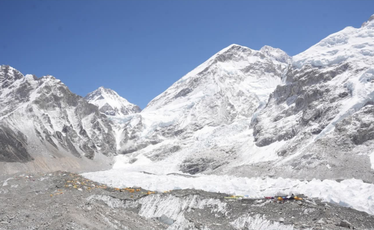 Miracle on Mt Everest: Guide believed dead spotted crawling down ice