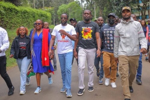 Abigael Gikonyo while in company of Edwin Sifuna in there protest of invasion of their People's Delagate held at Ufangamano house on March 27, 2026. PHOTO//@abbiezuena/X