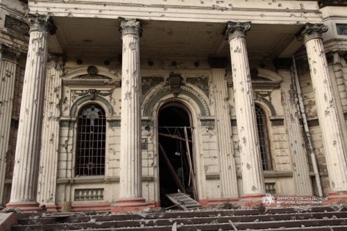 Destroyed building in Kyiv after Russian strikes. PHOTO/@andrii_sybiha/X