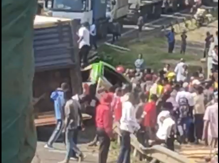 Several feared dead in trailer-matatu accident on Bungoma-Eldoret Highway